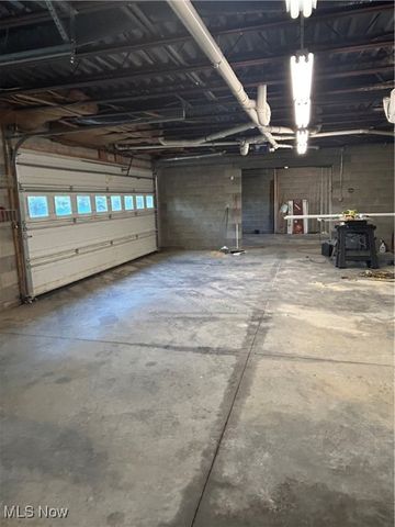 2465 Clay Pike, Zanesville, OH 43701