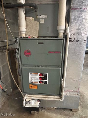 2465 Clay Pike, Zanesville, OH 43701