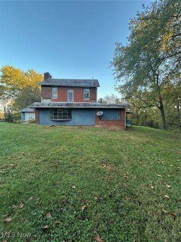 2465 Clay Pike, Zanesville, OH 43701