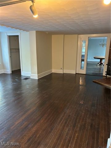 2465 Clay Pike, Zanesville, OH 43701