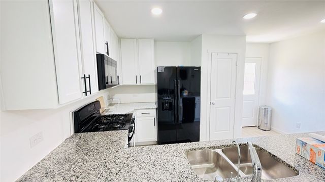 217 Adelina Drive, Little Elm, TX 75068