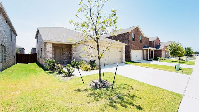 217 Adelina Drive, Little Elm, TX 75068