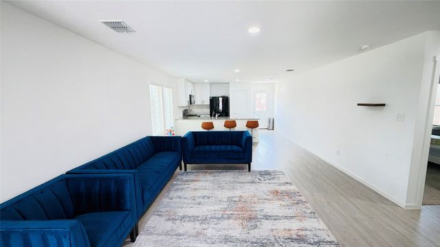 217 Adelina Drive, Little Elm, TX 75068