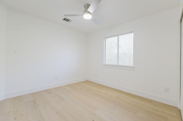 9513 LINKMEADOW DR, Austin, TX 78748