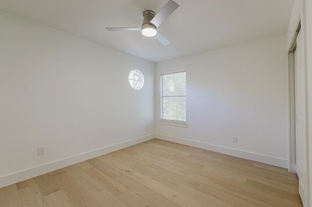 9513 LINKMEADOW DR, Austin, TX 78748