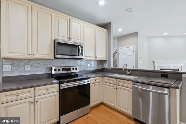 23380 VERBENA LN, California, MD 20619