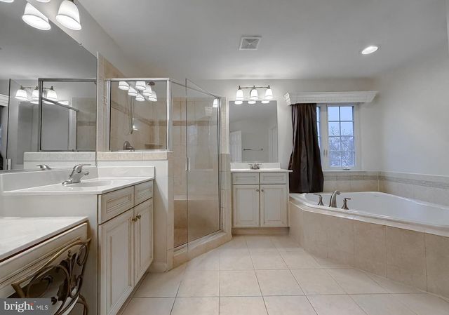 23380 VERBENA LN, California, MD 20619