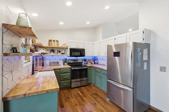 7402 W Valley Ridge Drive, Madison, WI 53719