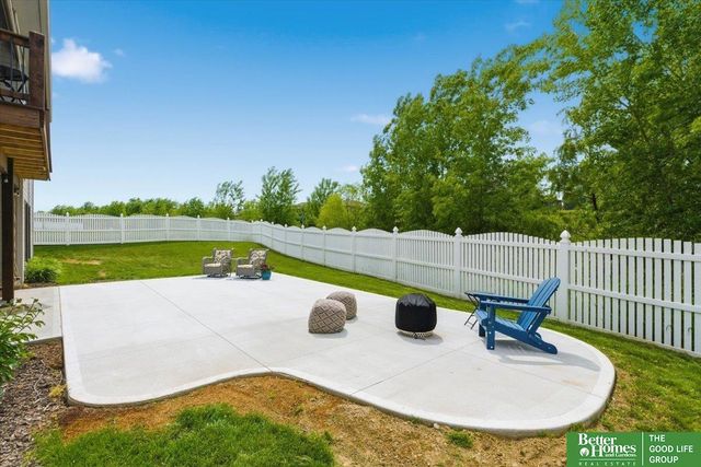 10360 S 103 Street, Papillion, NE 68046