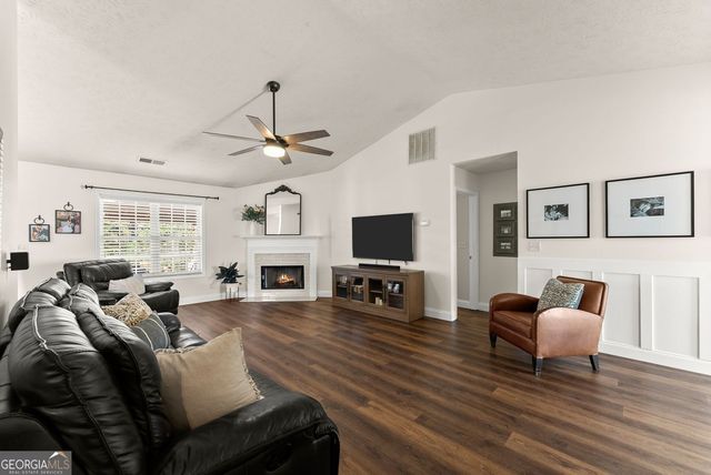 5740 Rolling Meadow Lane, Flowery Branch, GA 30542