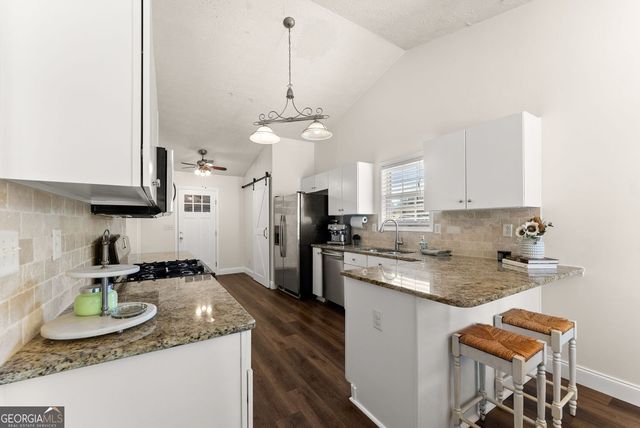 5740 Rolling Meadow Lane, Flowery Branch, GA 30542