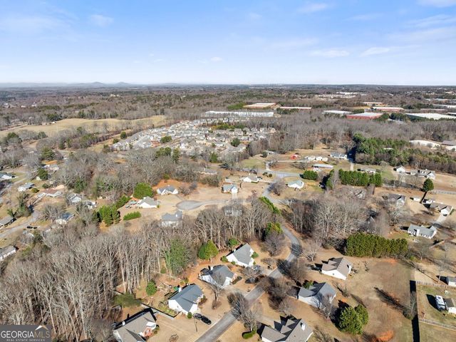 5740 Rolling Meadow Lane, Flowery Branch, GA 30542