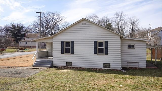 2323 Mingo Trail, Akron, OH 44312