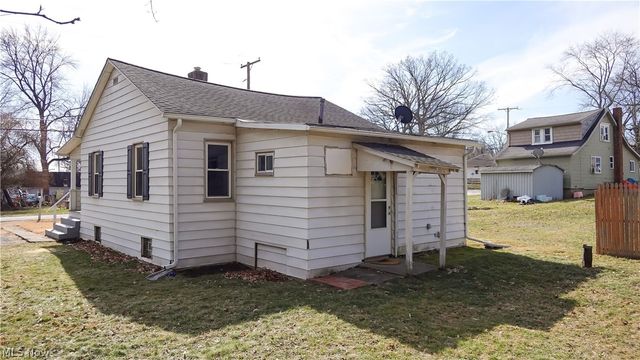 2323 Mingo Trail, Akron, OH 44312