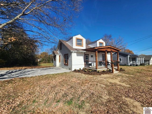 114 Spruce St, Murray, KY 42071