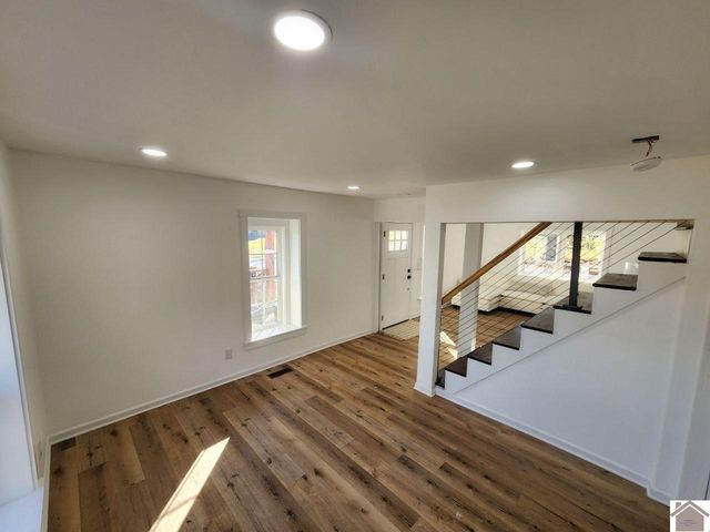 114 Spruce St, Murray, KY 42071