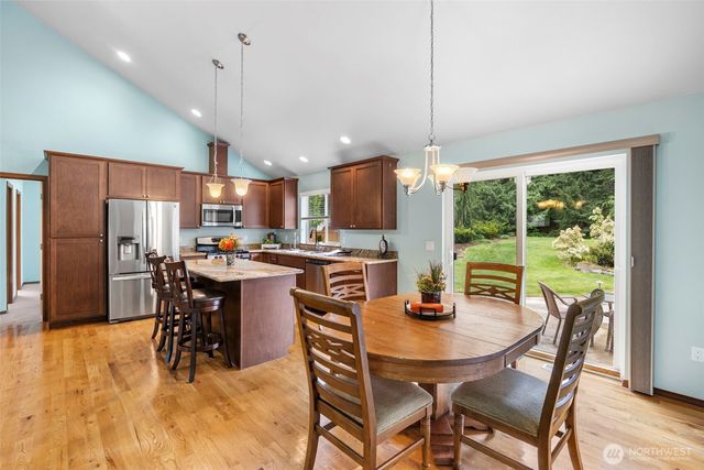 30 E Cardinal Court, Allyn, WA 98524
