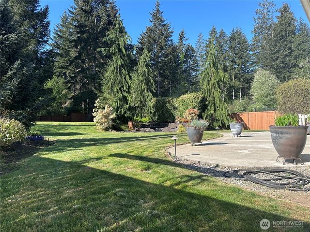 30 E Cardinal Court, Allyn, WA 98524