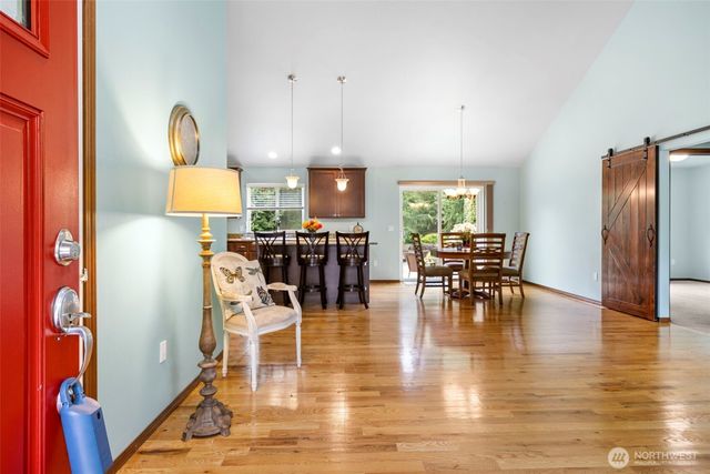 30 E Cardinal Court, Allyn, WA 98524