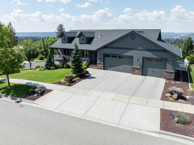 10505 N Skyline Dr, Spokane, WA 99208