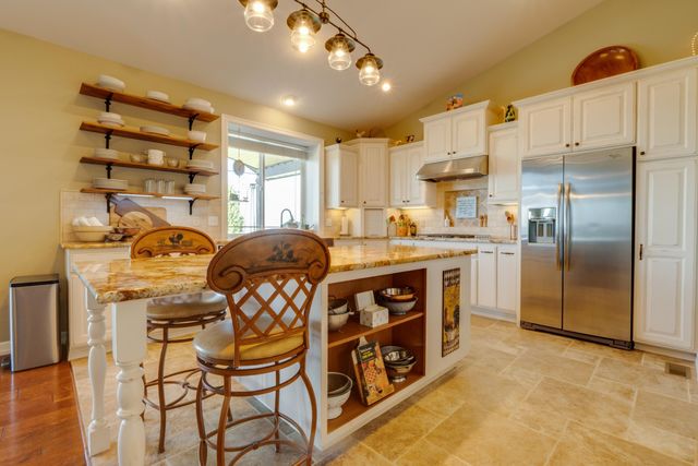 10505 N Skyline Dr, Spokane, WA 99208