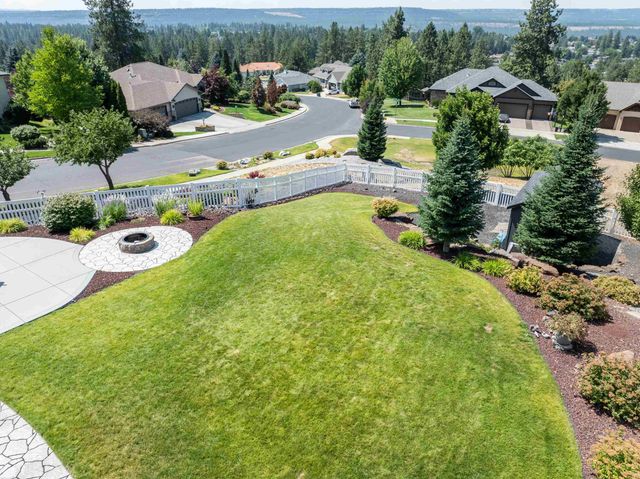 10505 N Skyline Dr, Spokane, WA 99208