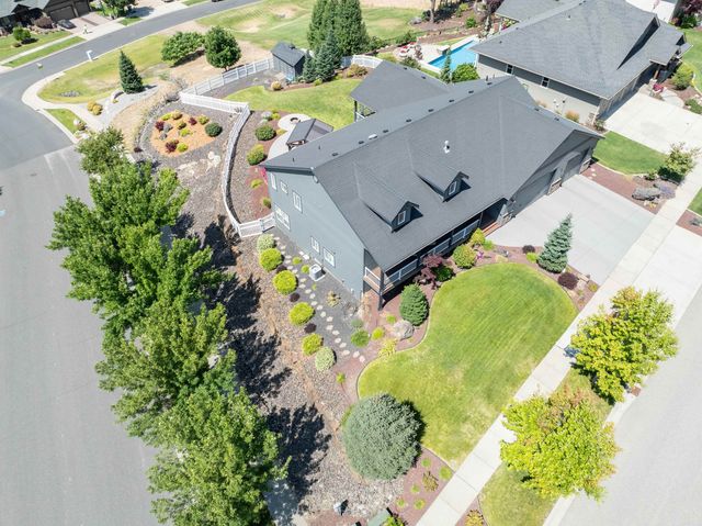 10505 N Skyline Dr, Spokane, WA 99208