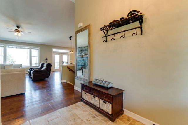 10505 N Skyline Dr, Spokane, WA 99208