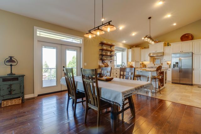 10505 N Skyline Dr, Spokane, WA 99208