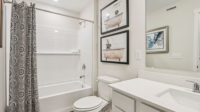 1490 Vintage Drive, Oswego, IL 60543