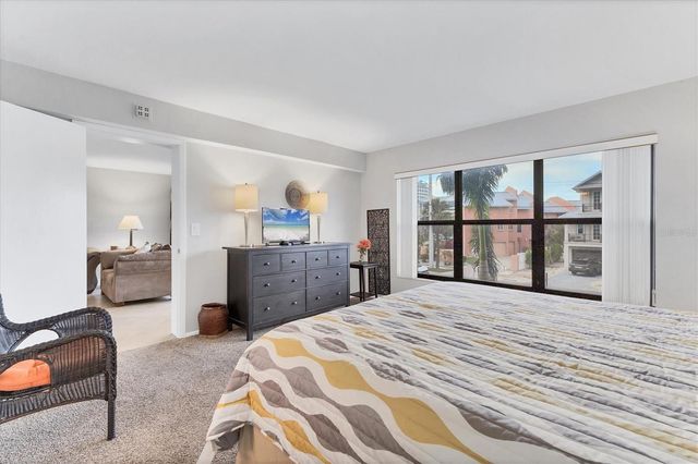 1001 BENJAMIN FRANKLIN DRIVE 201, Sarasota, FL 34236