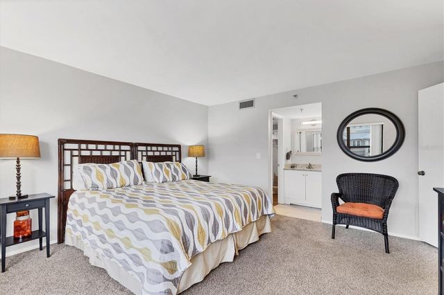 1001 BENJAMIN FRANKLIN DRIVE 201, Sarasota, FL 34236