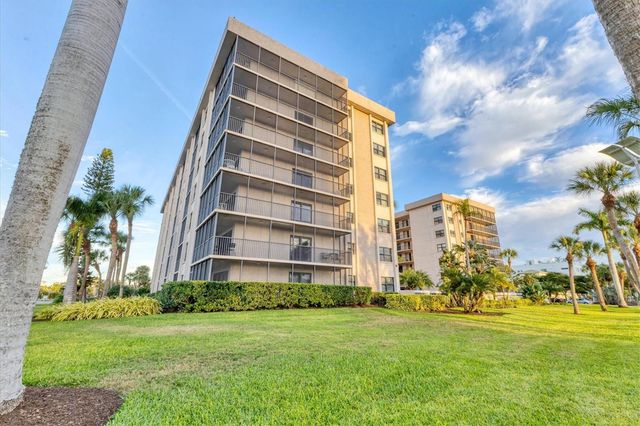 1001 BENJAMIN FRANKLIN DRIVE 201, Sarasota, FL 34236