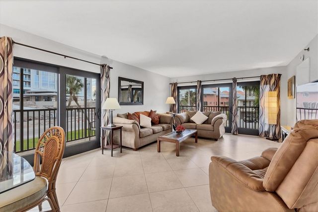1001 BENJAMIN FRANKLIN DRIVE 201, Sarasota, FL 34236
