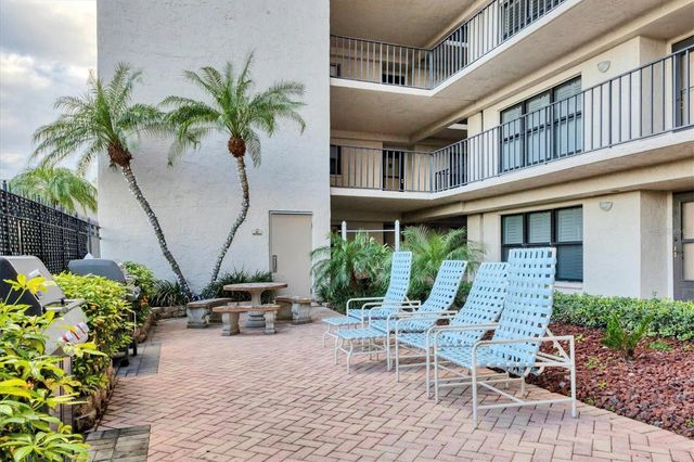 1001 BENJAMIN FRANKLIN DRIVE 201, Sarasota, FL 34236