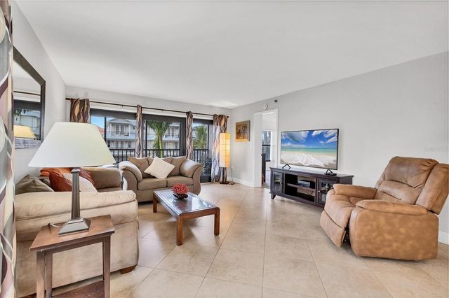 1001 BENJAMIN FRANKLIN DRIVE 201, Sarasota, FL 34236