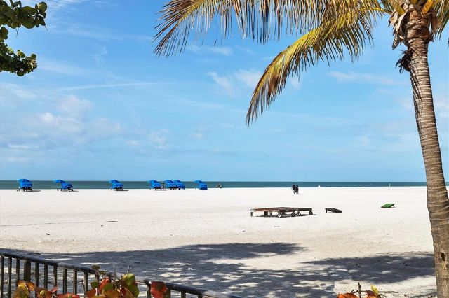 1001 BENJAMIN FRANKLIN DRIVE 201, Sarasota, FL 34236