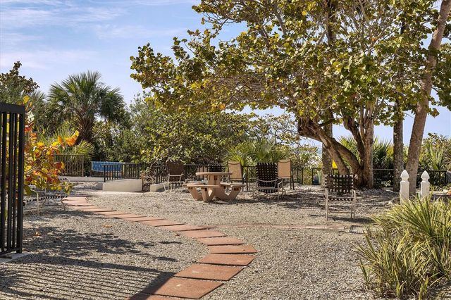 1001 BENJAMIN FRANKLIN DRIVE 201, Sarasota, FL 34236