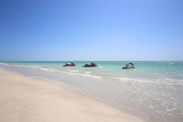 1001 BENJAMIN FRANKLIN DRIVE 201, Sarasota, FL 34236