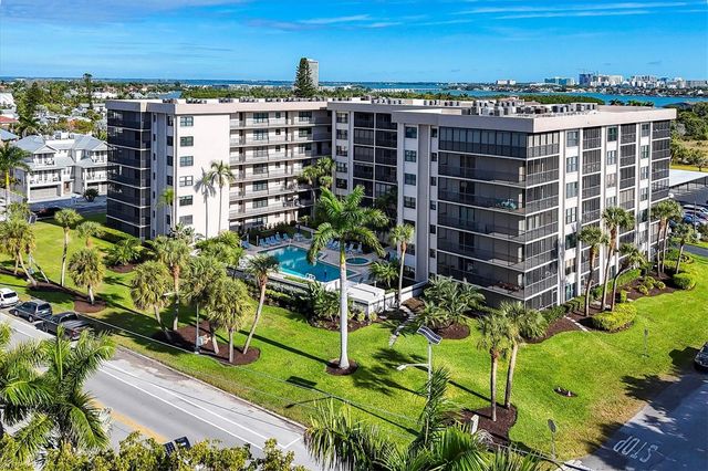 1001 BENJAMIN FRANKLIN DRIVE 201, Sarasota, FL 34236