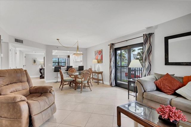 1001 BENJAMIN FRANKLIN DRIVE 201, Sarasota, FL 34236