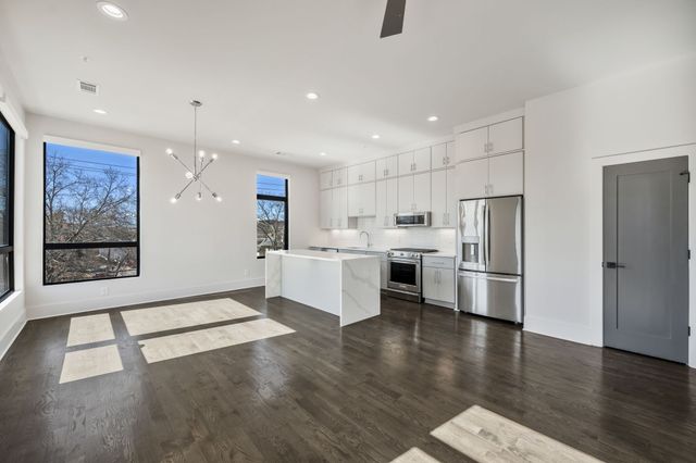 1648 19th Ave, S, Nashville, TN 37212