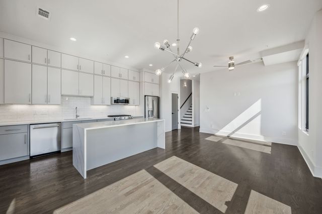1648 19th Ave, S, Nashville, TN 37212