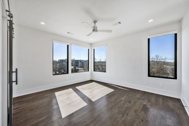 1648 19th Ave, S, Nashville, TN 37212