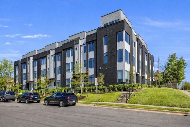 1648 19th Ave, S, Nashville, TN 37212