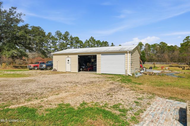 9302 Seaman Road, Vancleave, MS 39565