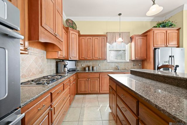 6191 Breeze Point Dr, Gonzales, LA 70737