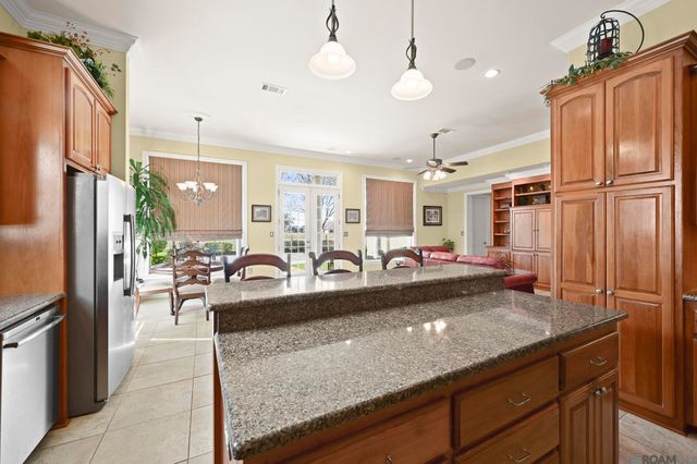 6191 Breeze Point Dr, Gonzales, LA 70737