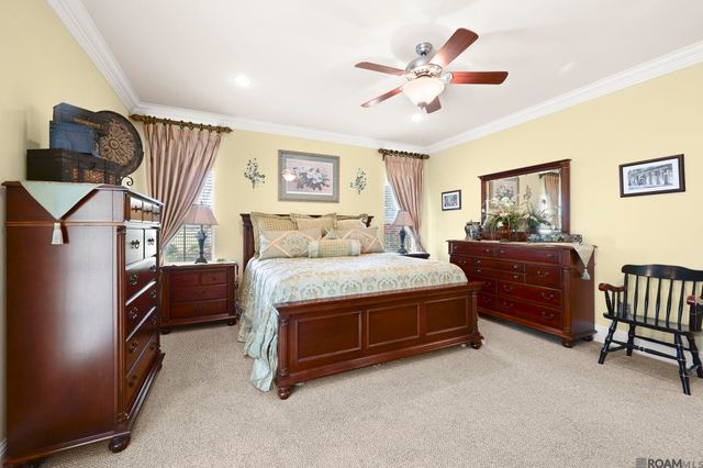 6191 Breeze Point Dr, Gonzales, LA 70737