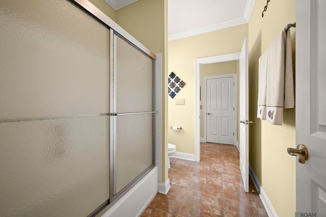 6191 Breeze Point Dr, Gonzales, LA 70737